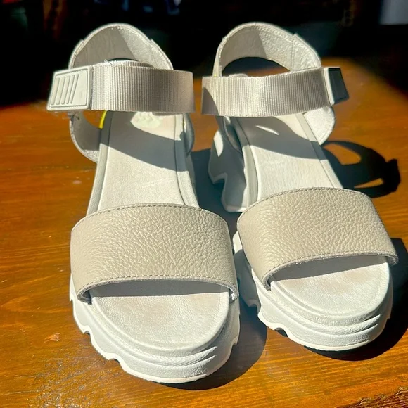 Sorel Kinetic Sandal - Picture 5 of 6